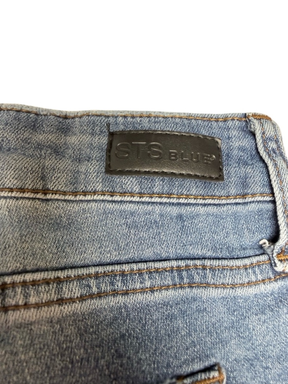 STS Blue Light Wash Denim Jean Shorts - Picture 5 of 8
